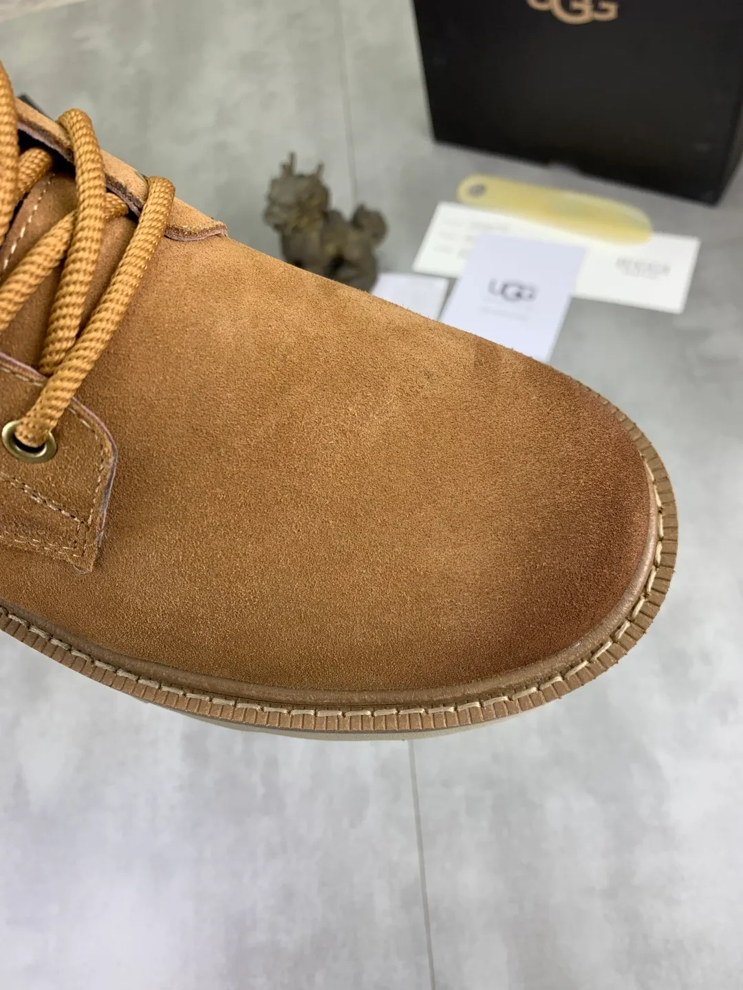 Men's men's shoes P620 New arrival🆕🆕🆕 IUGGI Men's British retro Martin boots Winter new men's outdoor hiking boots First layer of cowhide on the outside Wool on the inside Comfortable and warm Rubber outsole Non-slip and firm Trendy and fashionable Casual and versatile Size: 39-44 (45 customized) Color: three colors